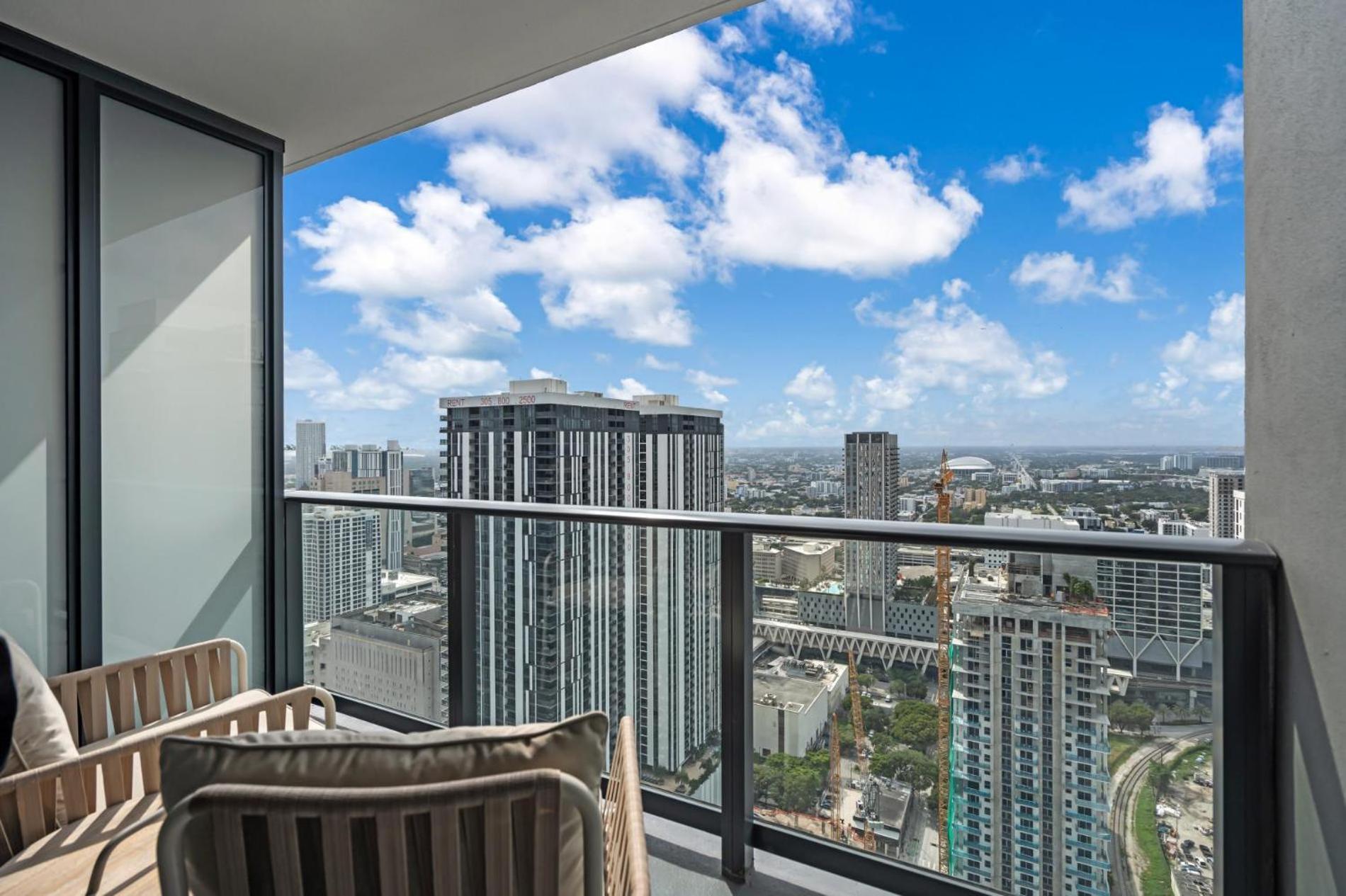 Modern 1Br Apartment With Breathtaking Views Heart Of Downtown Miami Extérieur photo
