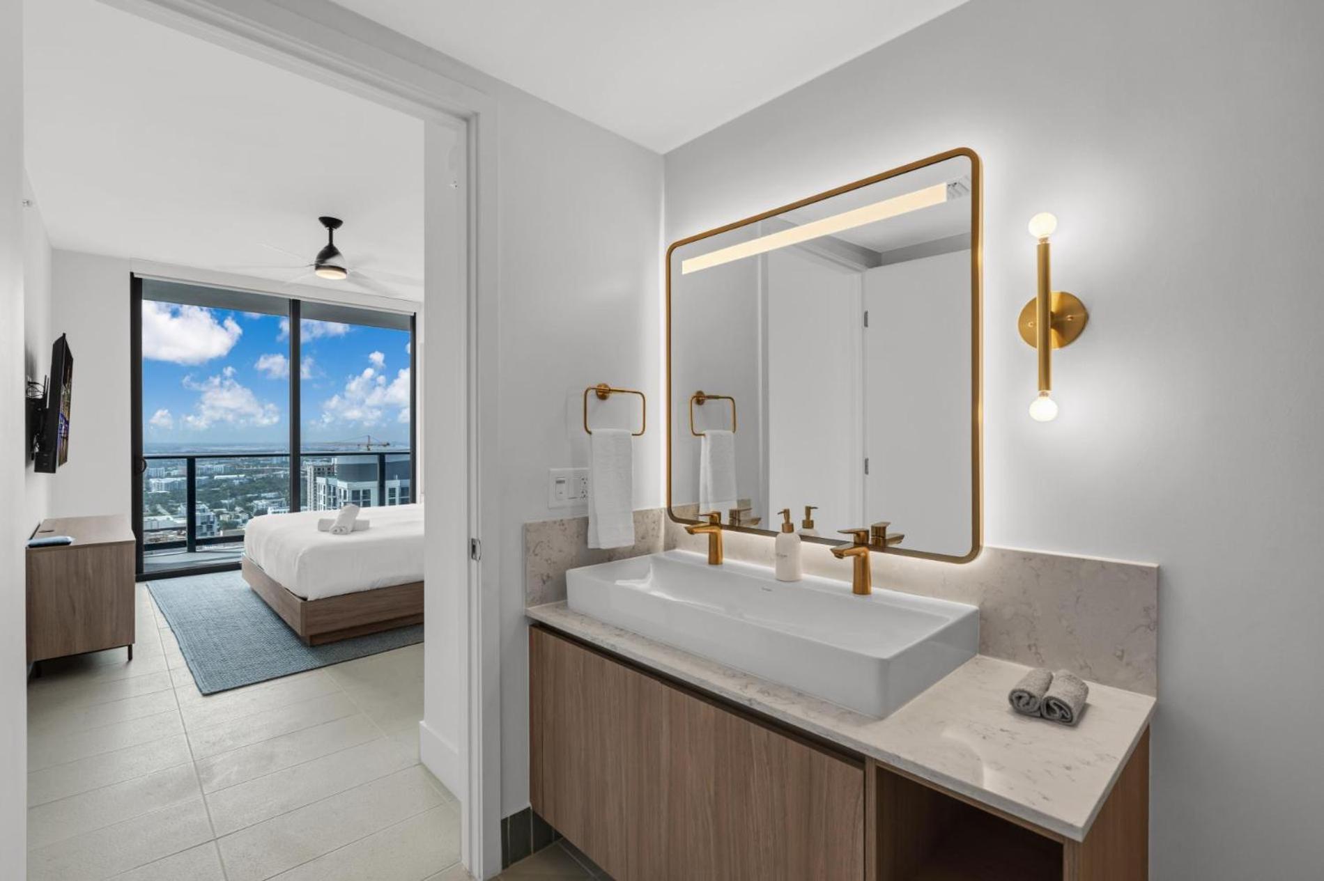 Modern 1Br Apartment With Breathtaking Views Heart Of Downtown Miami Extérieur photo